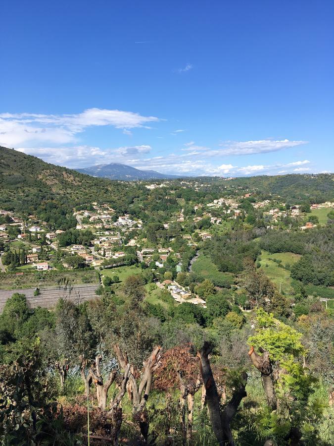 Camping Le Parc Des Monges Auribeau-sur-Siagne Buitenkant foto