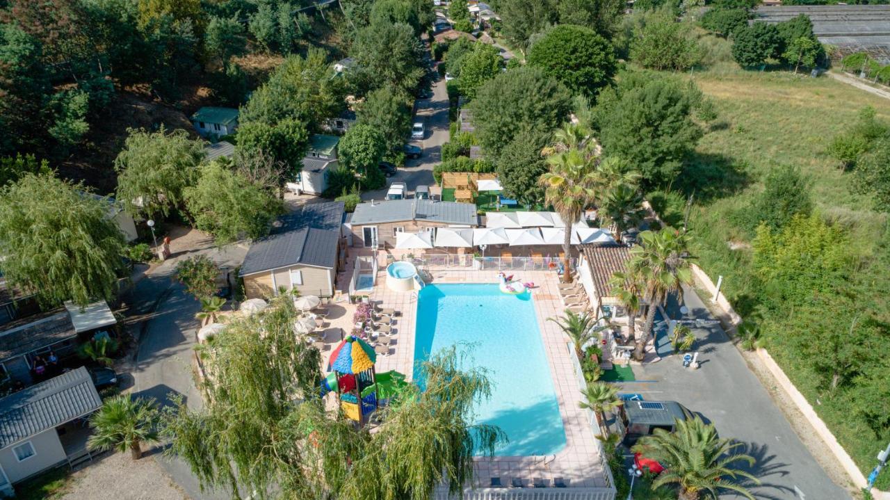 Camping Le Parc Des Monges Auribeau-sur-Siagne Buitenkant foto